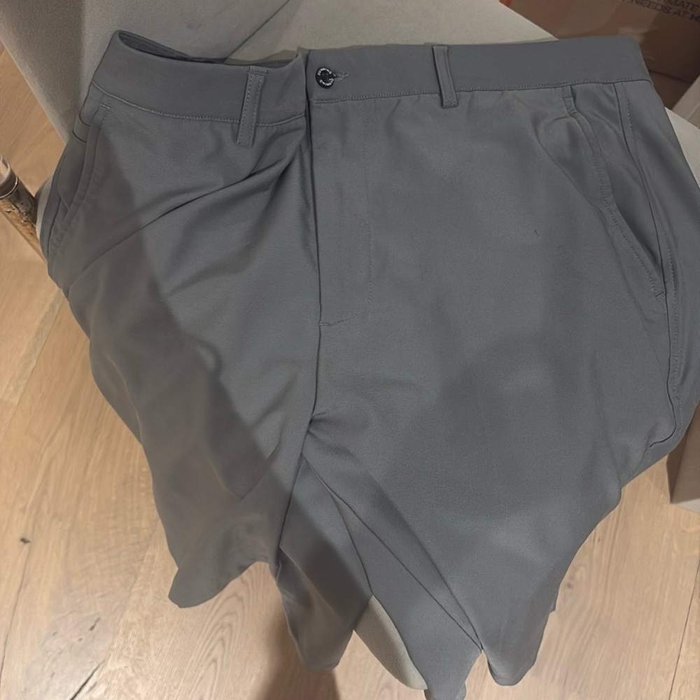 Dunning Golf short